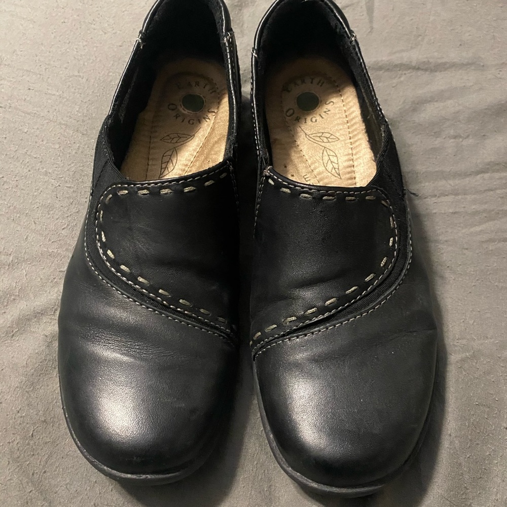 Earth origins black size 8 slip on shoe